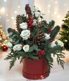 Christmas Arrangements & Baskets