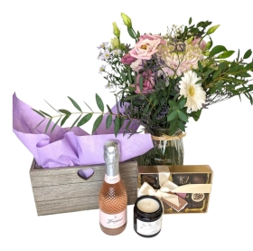 Fizz and flowers gift set